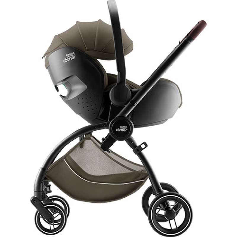 POUSSETTE BRITAX RÖMER RIO ET SIÈGE AUTO DUALFIX PRO